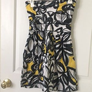 Cute spring dress!